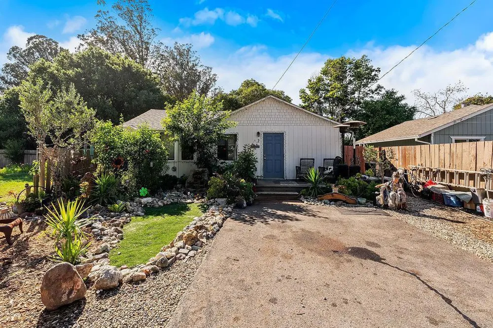 3710 Bodega Avenue Petaluma, CA 94952