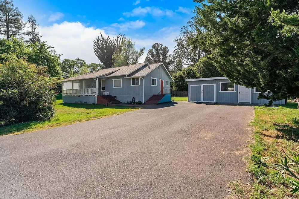 3710 Bodega Avenue Petaluma, CA 94952