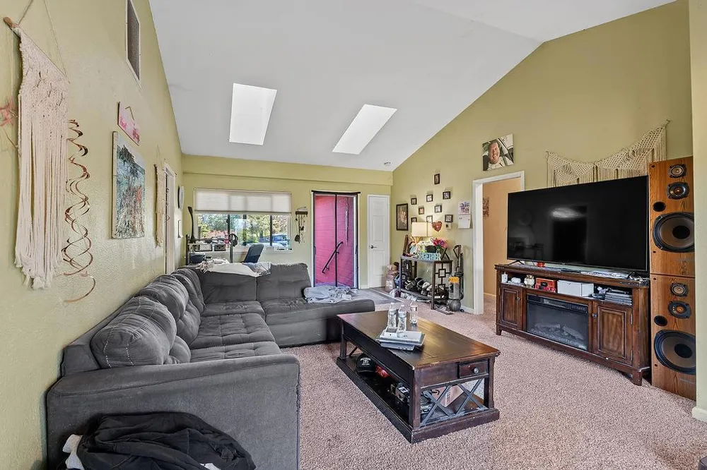 3710 Bodega Avenue Petaluma, CA 94952