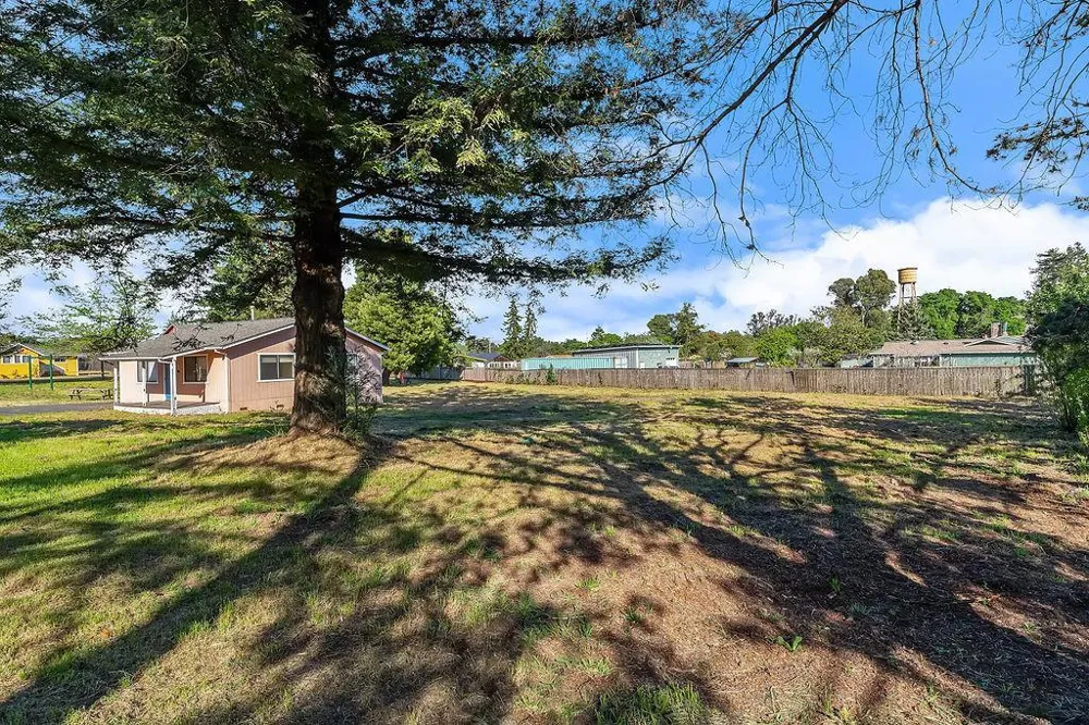 3710 Bodega Avenue Petaluma, CA 94952
