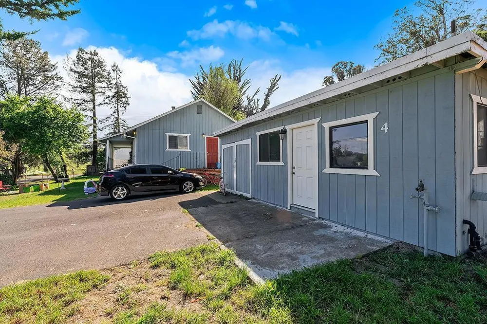 3710 Bodega Avenue Petaluma, CA 94952