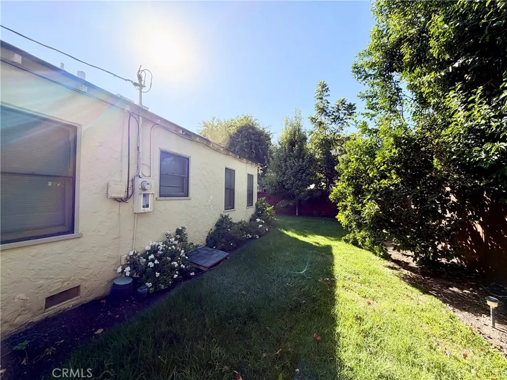 2201 F Merced, CA 95340