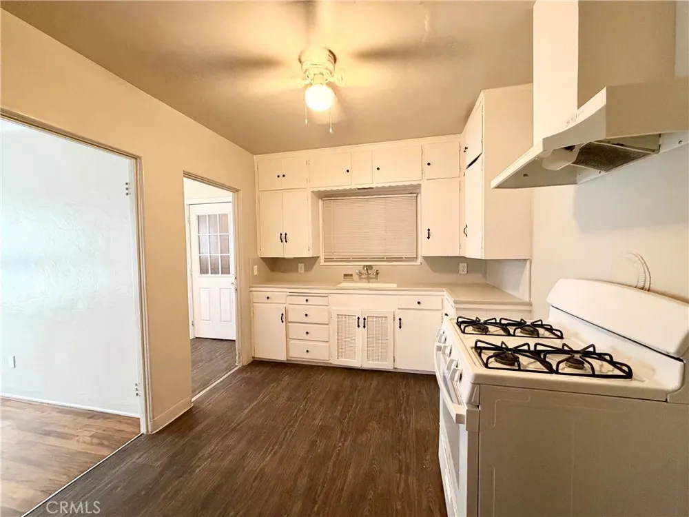 2201 F Merced, CA 95340