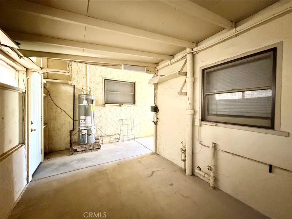 2201 F Merced, CA 95340