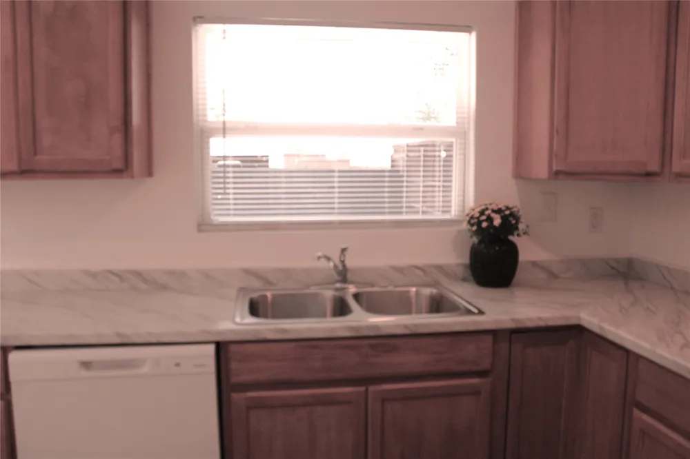 918 Heritage Circle Garland, TX 75043