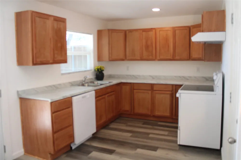 918 Heritage Circle Garland, TX 75043
