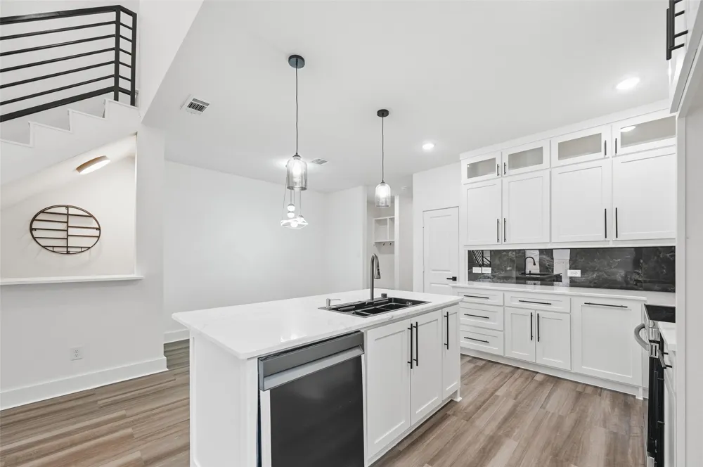 4448 Marcell Avenue Dallas, TX 75211