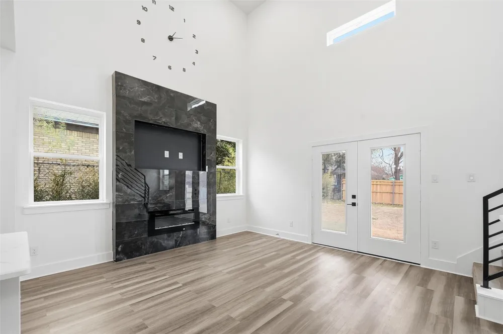 4448 Marcell Avenue Dallas, TX 75211