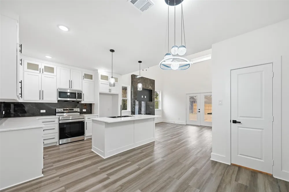 4448 Marcell Avenue Dallas, TX 75211