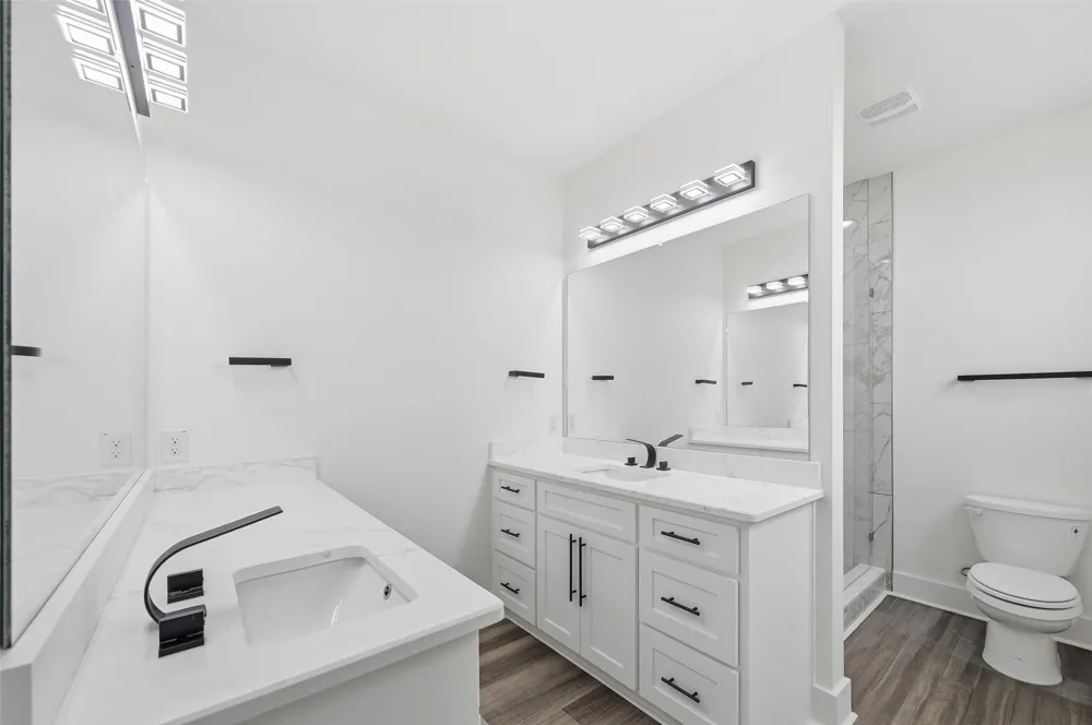 4448 Marcell Avenue Dallas, TX 75211