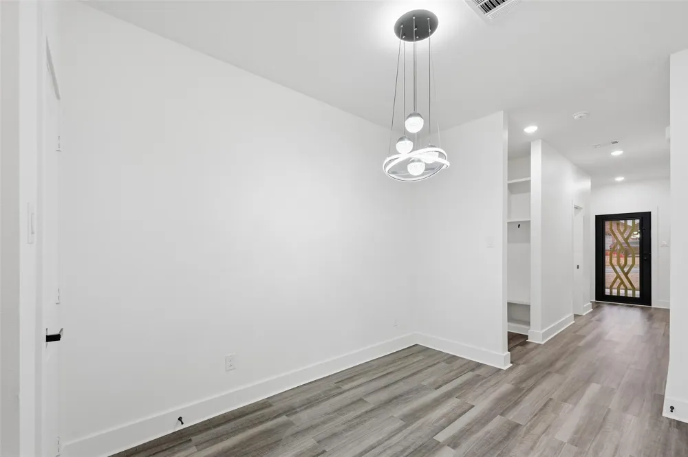 4448 Marcell Avenue Dallas, TX 75211