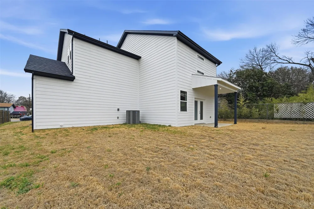 4448 Marcell Avenue Dallas, TX 75211