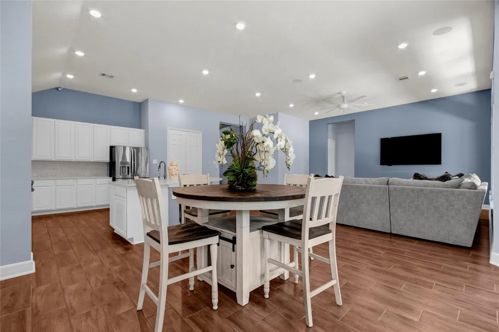 13235 Westmont Heights Lane Houston, TX 77044