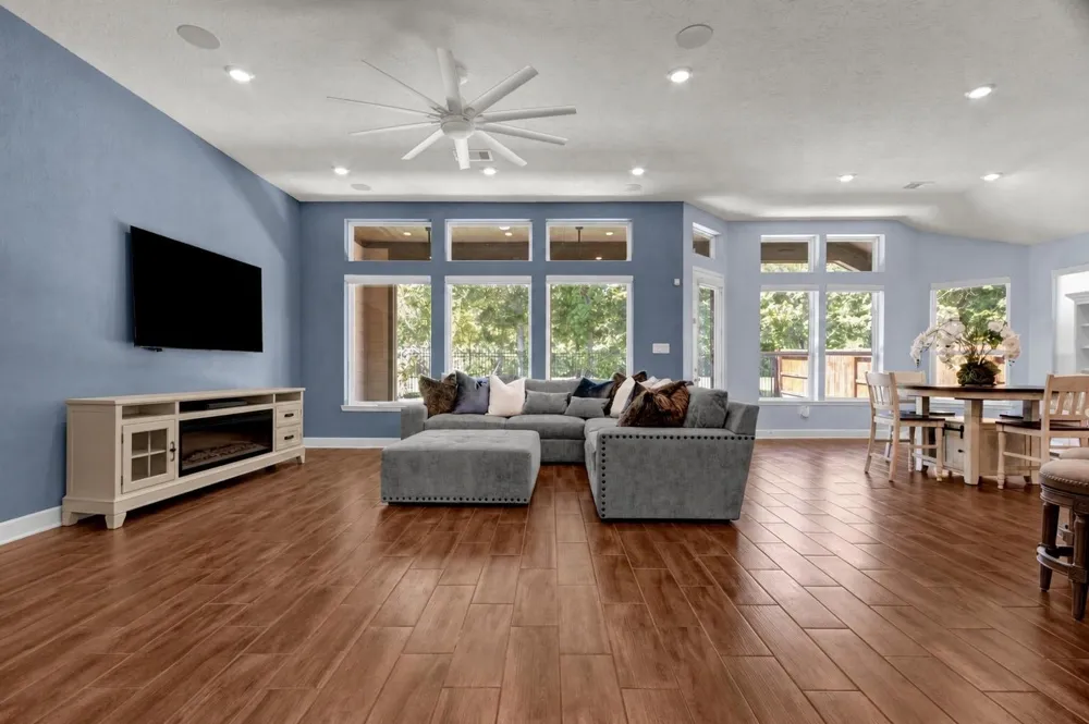 13235 Westmont Heights Lane Houston, TX 77044