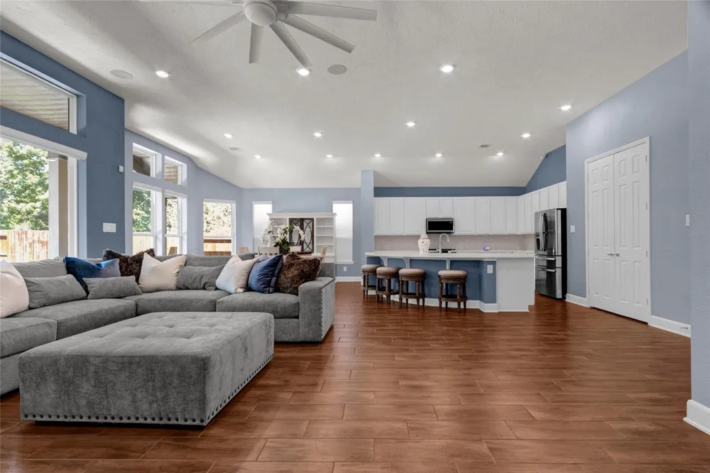 13235 Westmont Heights Lane Houston, TX 77044