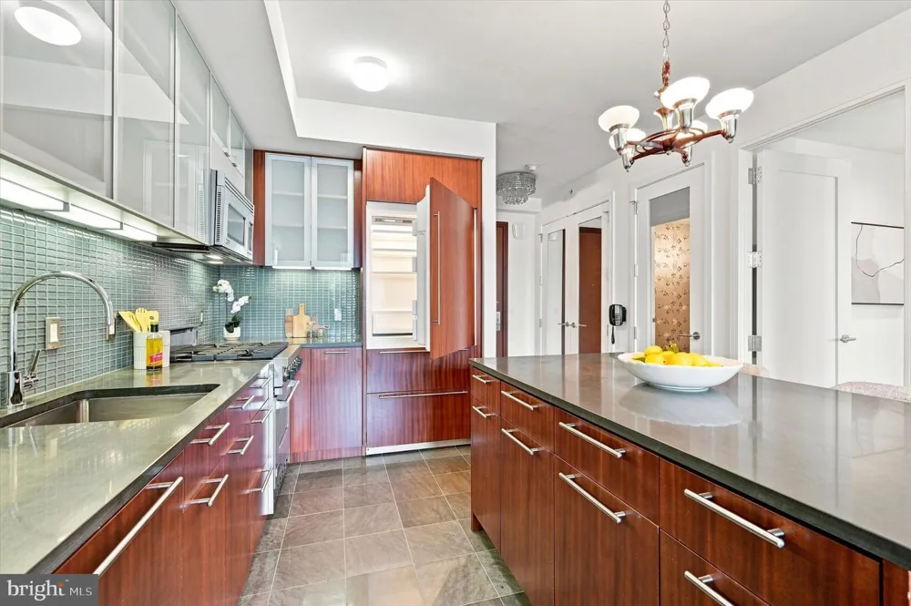 1414 S PENN SQUARE #12E Philadelphia, PA 19102
