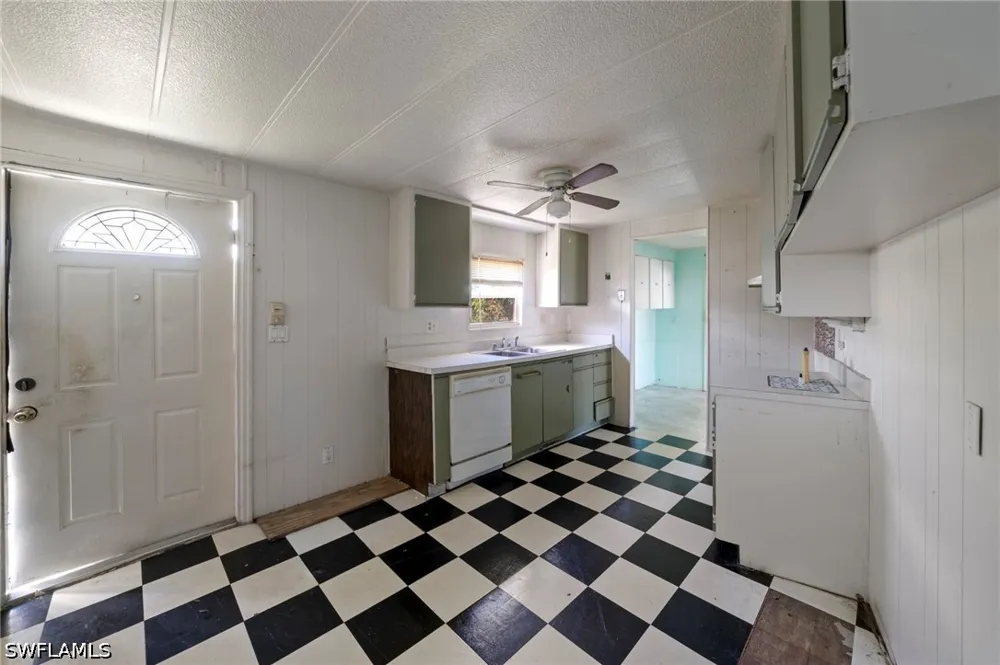 Cape Sable Drive Naples, FL 34104