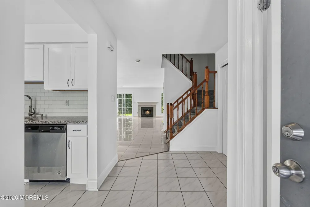496 Cottonwood Court Howell, NJ 07731