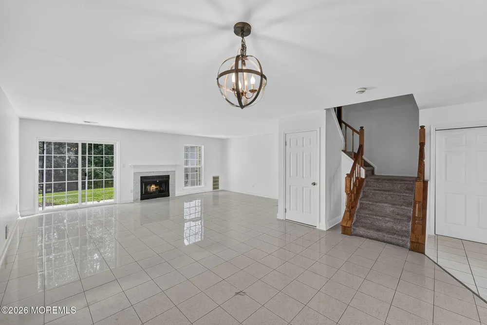 496 Cottonwood Court Howell, NJ 07731