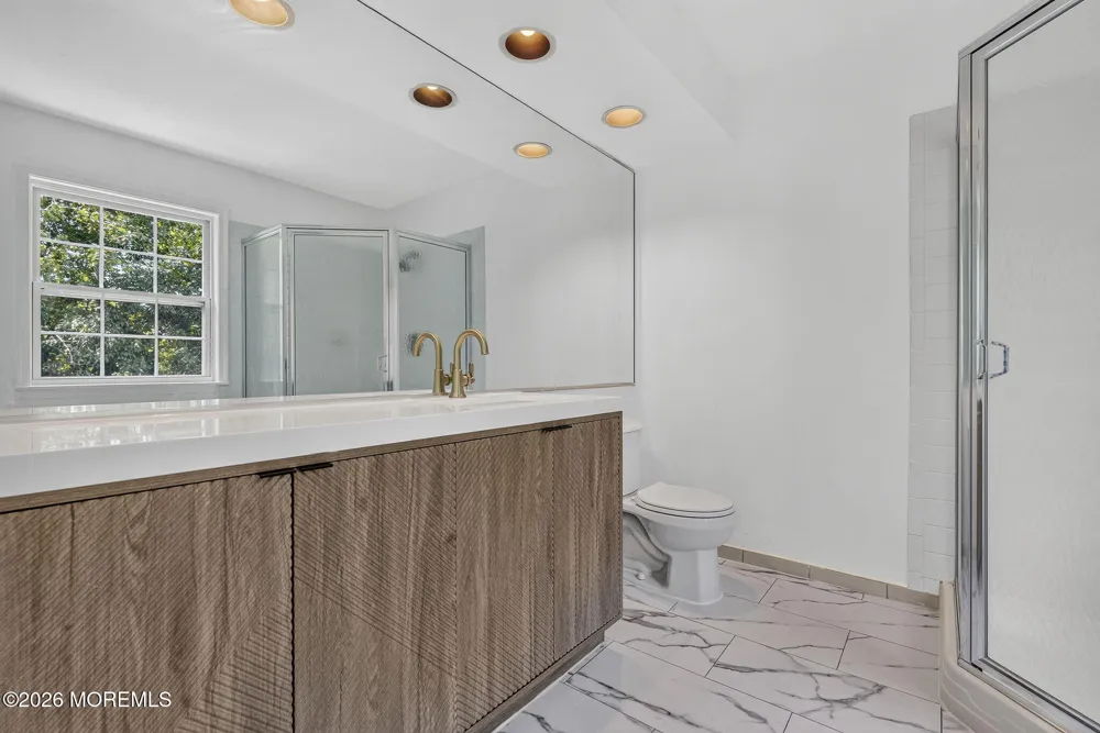 496 Cottonwood Court Howell, NJ 07731