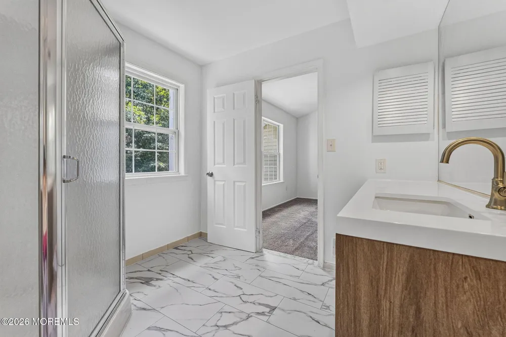 496 Cottonwood Court Howell, NJ 07731