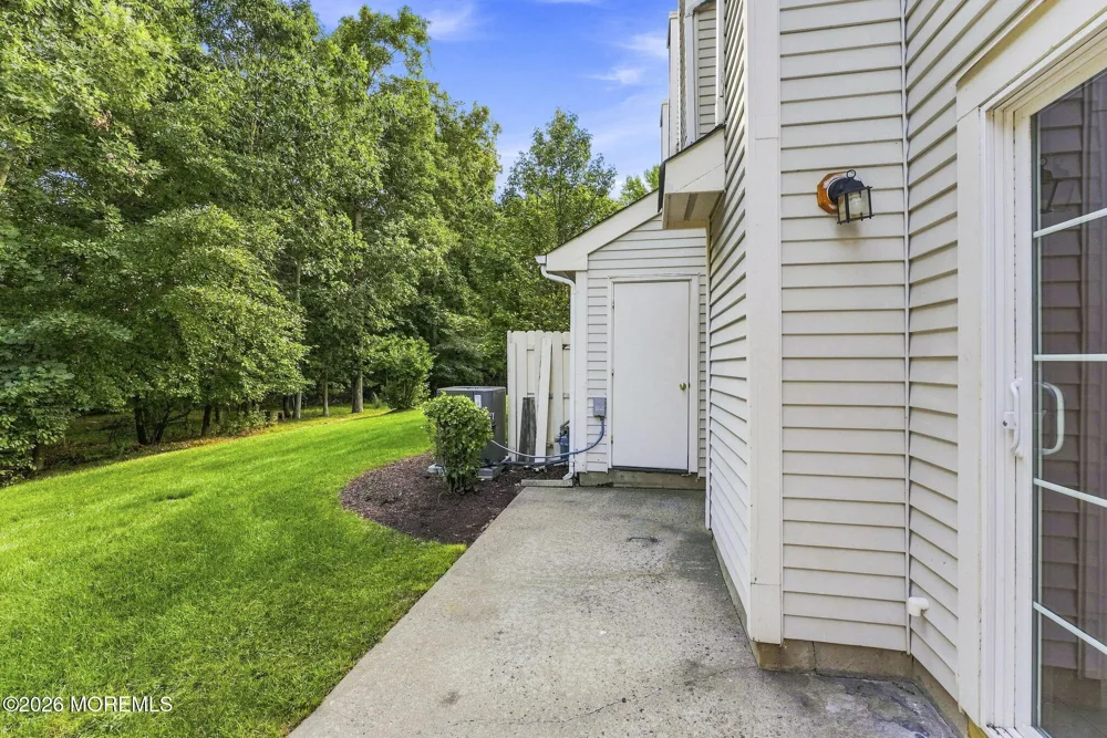 496 Cottonwood Court Howell, NJ 07731