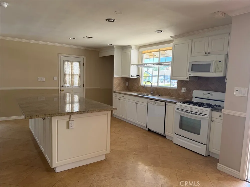 7340 El Dorado Drive Buena Park, CA 90620