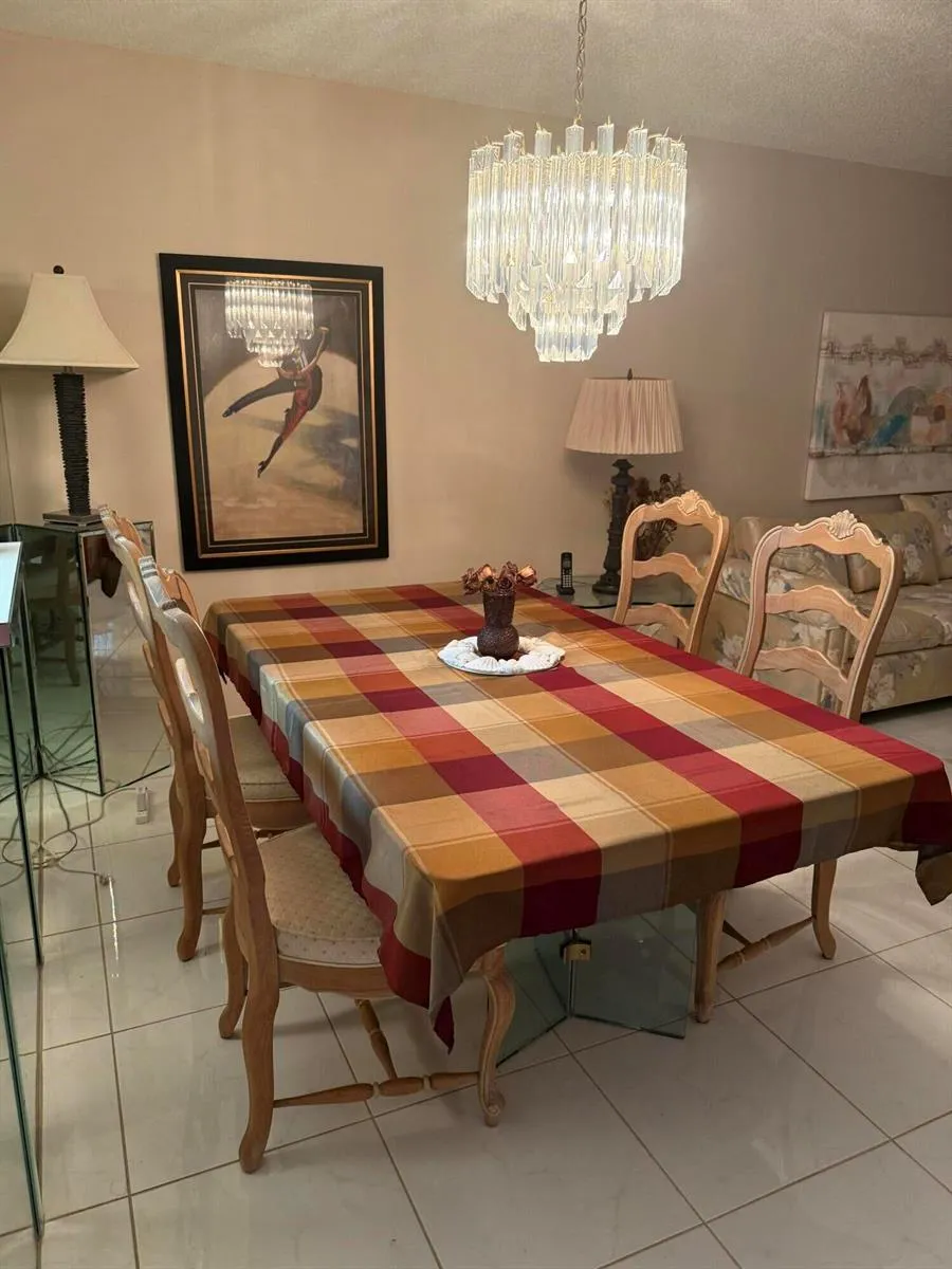 6585 KENSINGTON LANE #102 Delray Beach, FL 33446