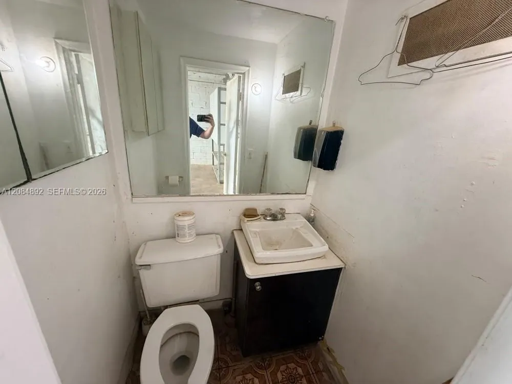 5912 SW 25th St #3 West Park, FL 33023