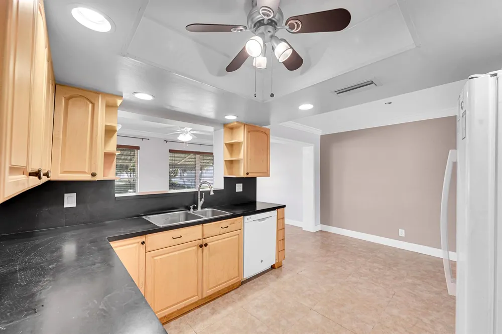 7255 NW 8TH COURT Margate, FL 33063