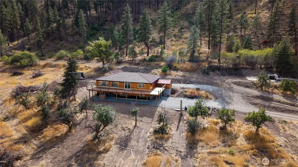 1941 Highway 153 Carlton, WA 98814