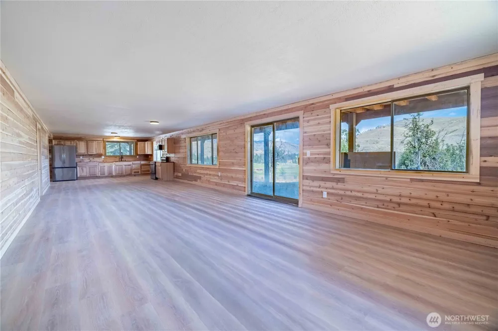1941 Highway 153 Carlton, WA 98814