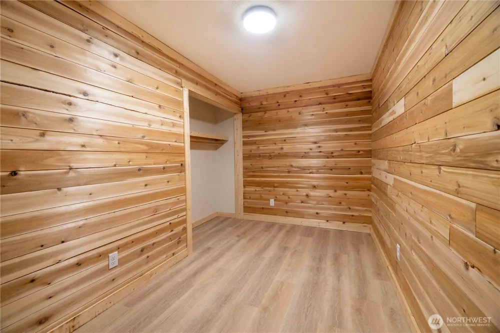 1941 Highway 153 Carlton, WA 98814