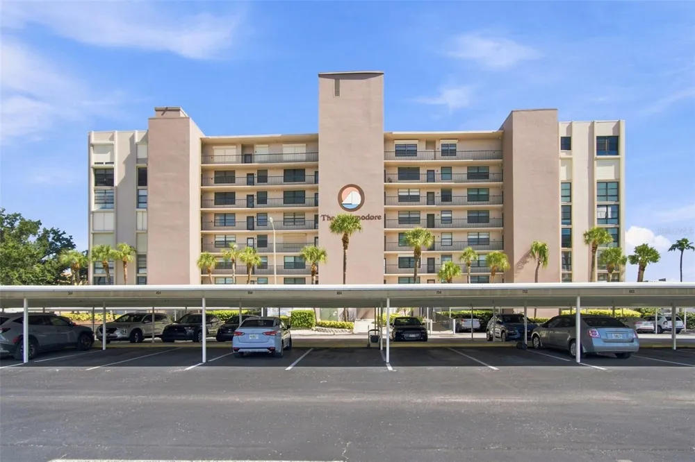 7700 SUN ISLAND DRIVE S #202 South Pasadena, FL 33707