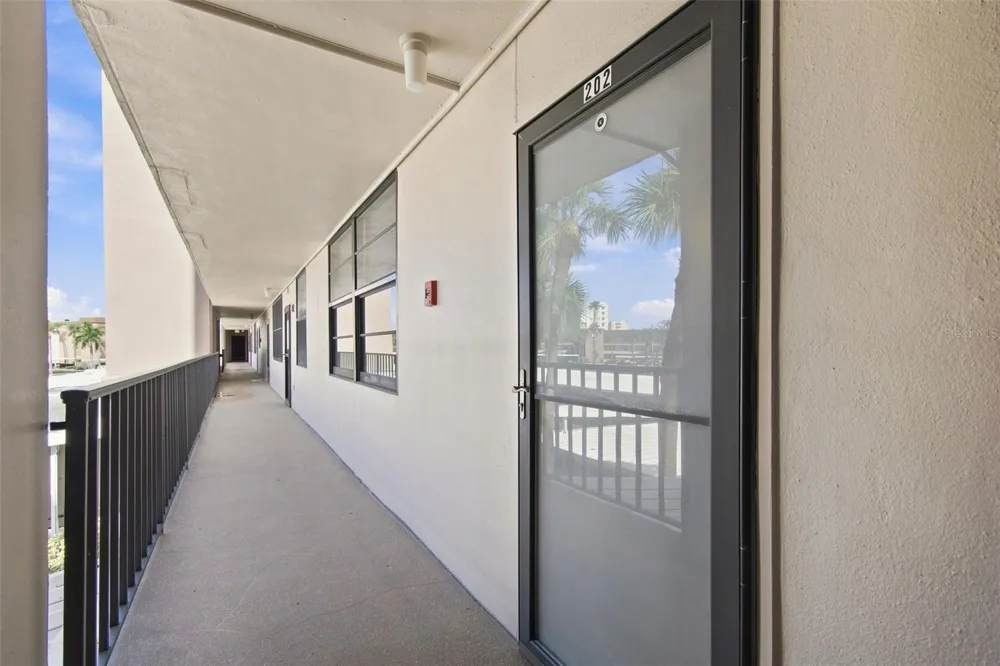 7700 SUN ISLAND DRIVE S #202 South Pasadena, FL 33707