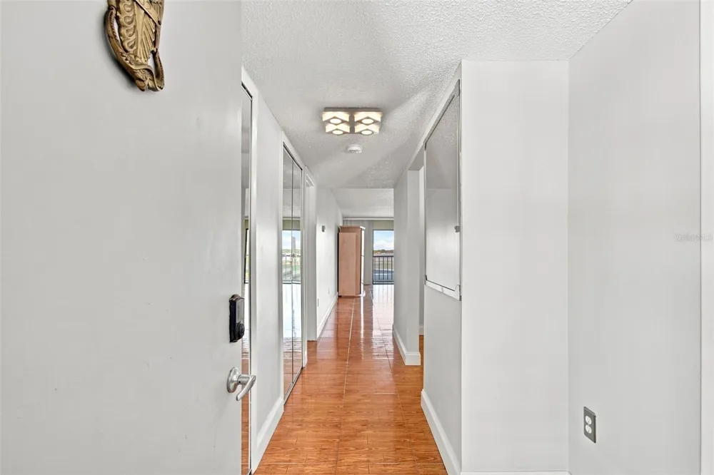 7700 SUN ISLAND DRIVE S #202 South Pasadena, FL 33707
