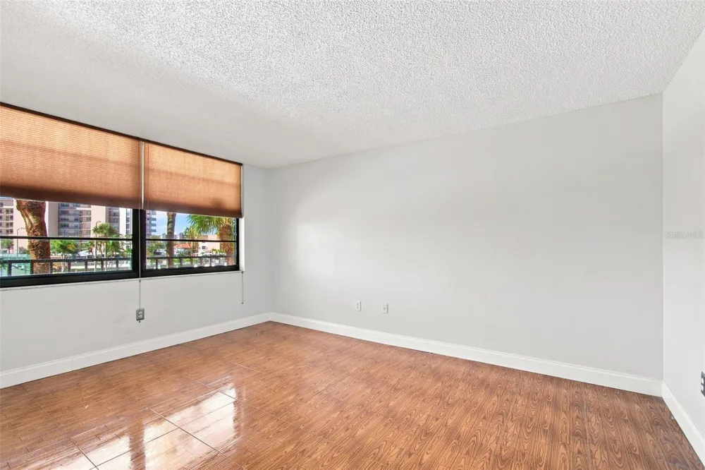7700 SUN ISLAND DRIVE S #202 South Pasadena, FL 33707
