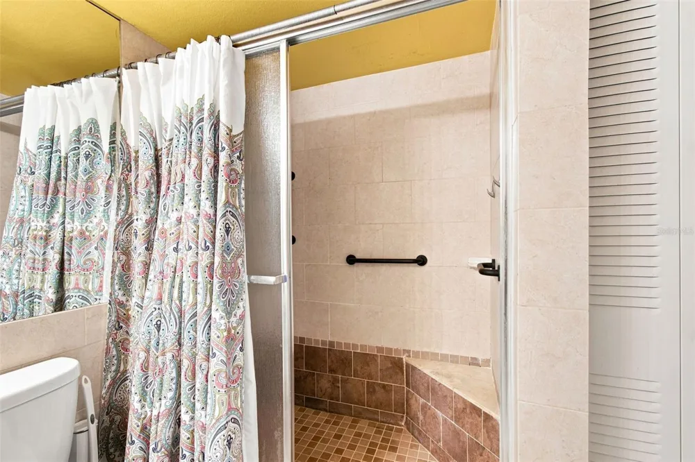 7700 SUN ISLAND DRIVE S #202 South Pasadena, FL 33707