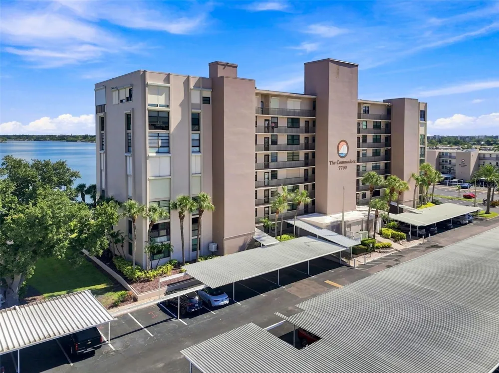 7700 SUN ISLAND DRIVE S #202 South Pasadena, FL 33707