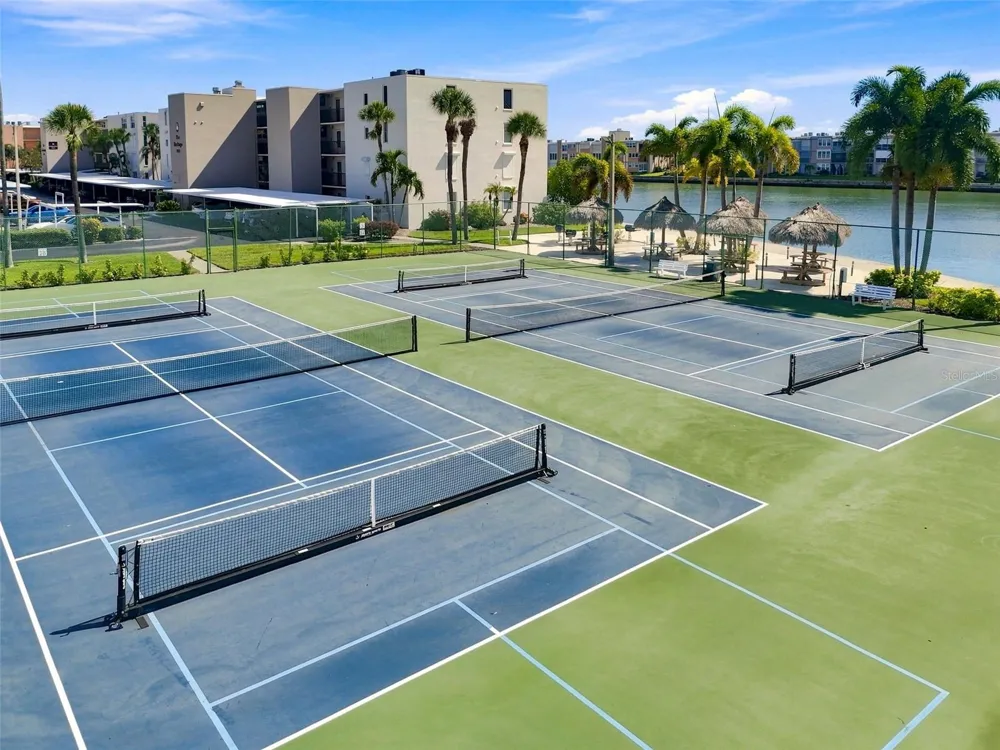 7700 SUN ISLAND DRIVE S #202 South Pasadena, FL 33707