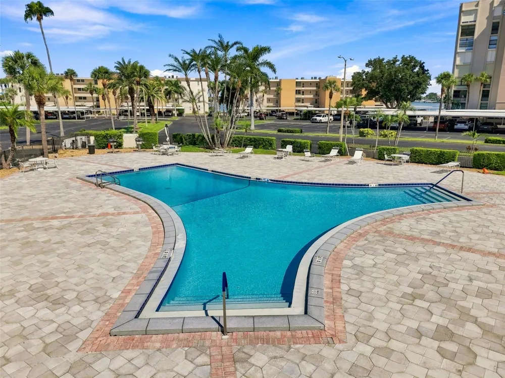 7700 SUN ISLAND DRIVE S #202 South Pasadena, FL 33707
