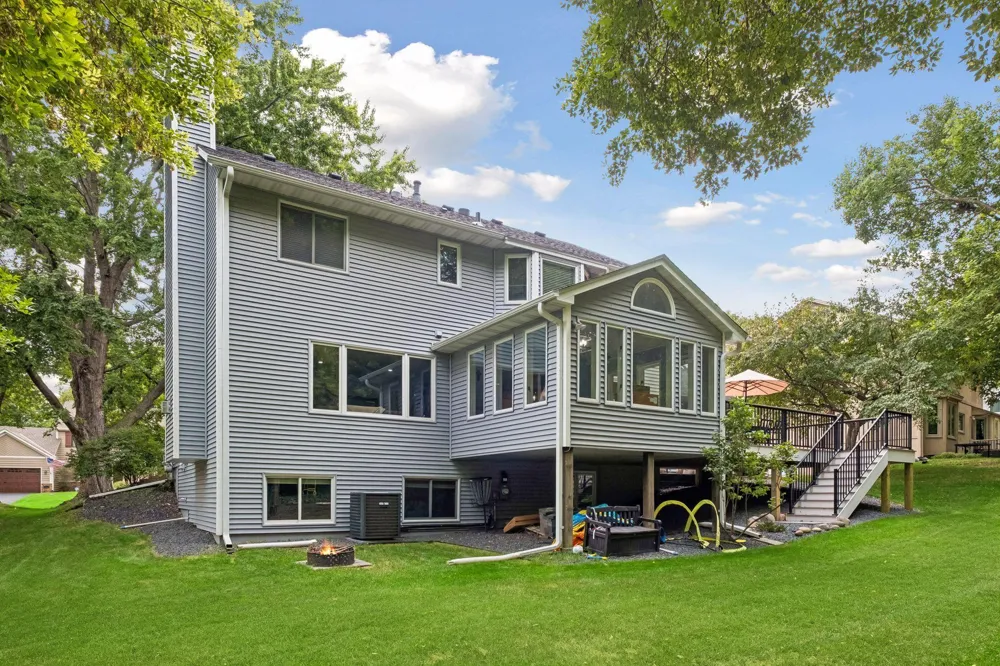 4747 Burr Oak Street Eagan, MN 55122