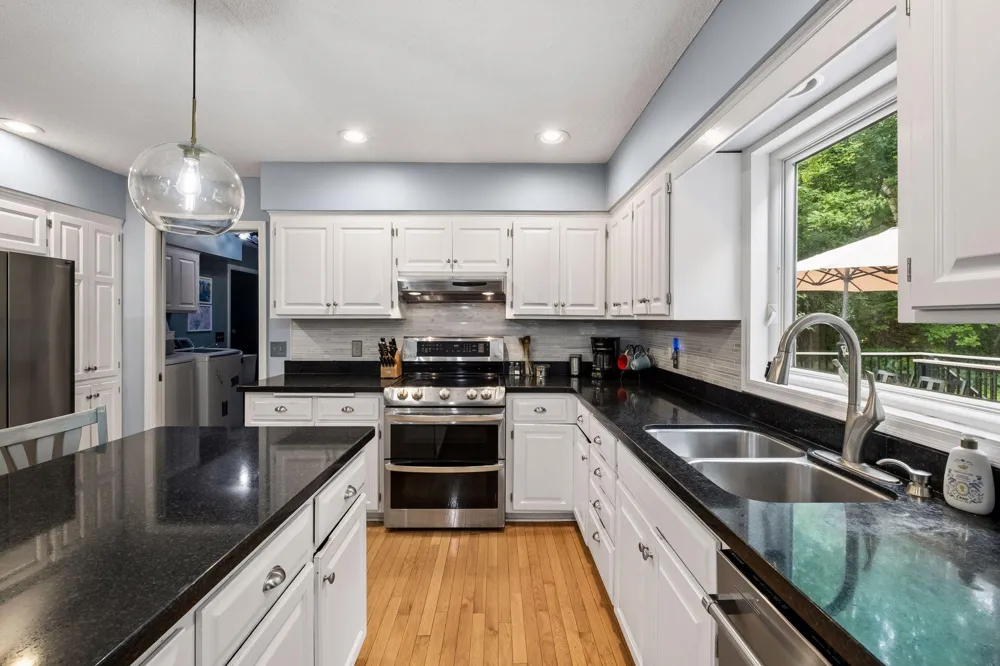 4747 Burr Oak Street Eagan, MN 55122