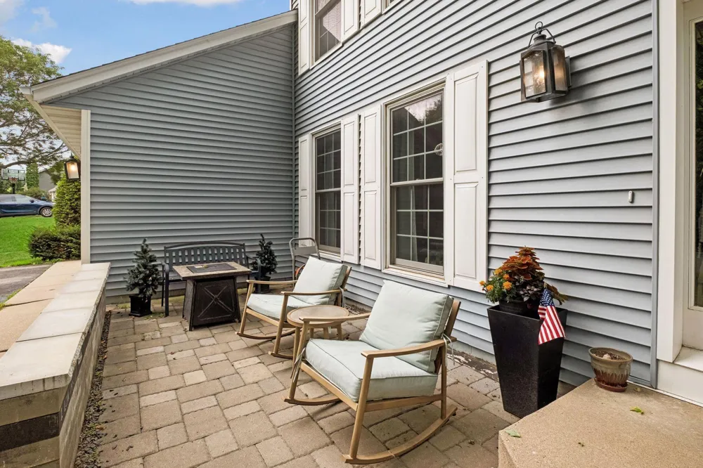 4747 Burr Oak Street Eagan, MN 55122
