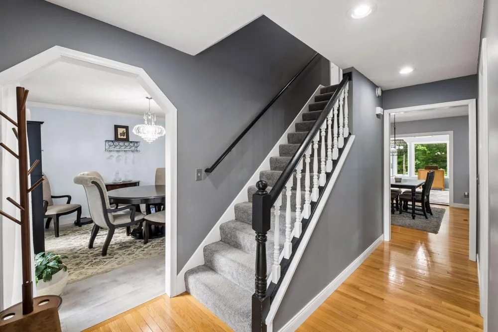 4747 Burr Oak Street Eagan, MN 55122