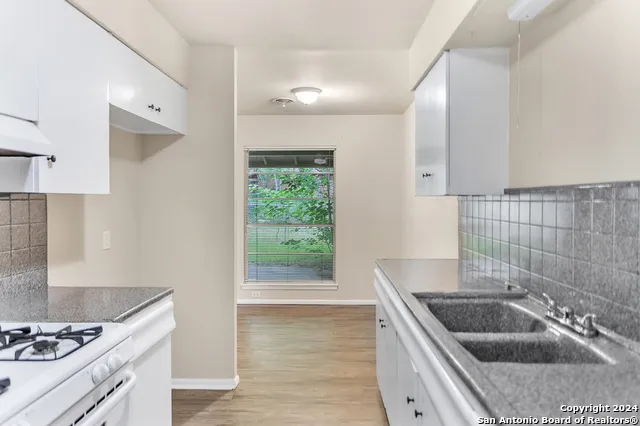 2730 NACOGDOCHES RD San Antonio, TX 78217