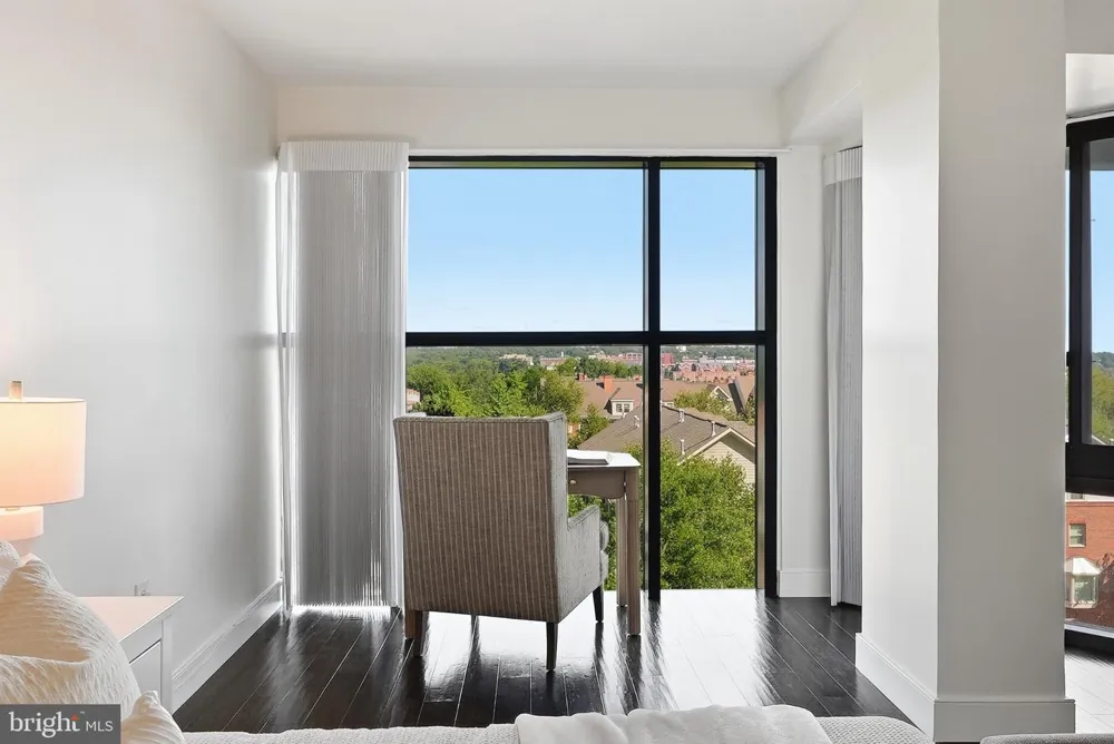 1530 KEY BOULEVARD #520 Arlington, VA 22209