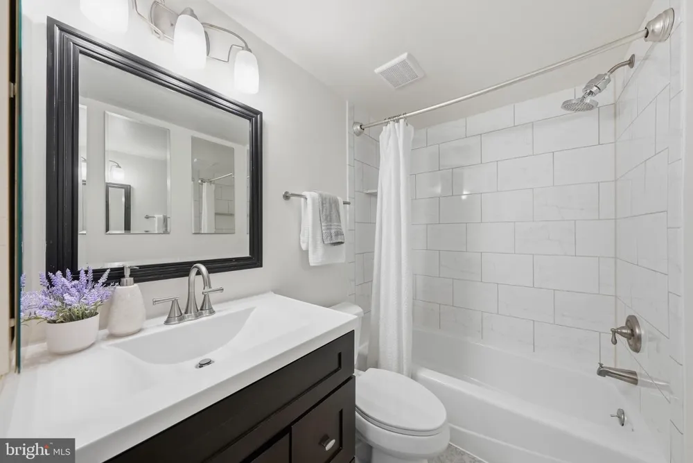 1530 KEY BOULEVARD #520 Arlington, VA 22209