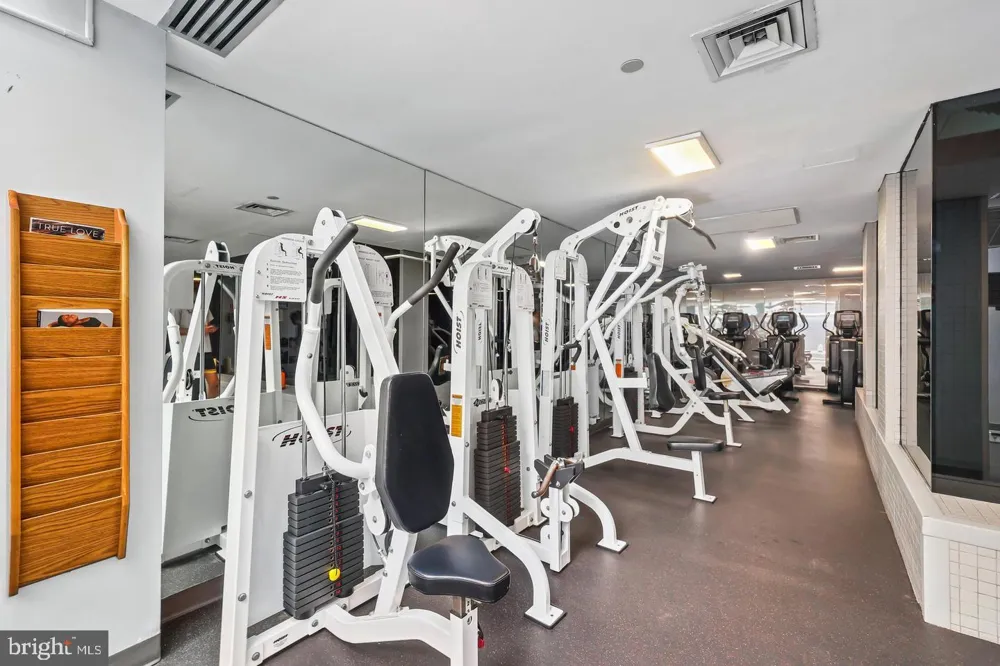 1530 KEY BOULEVARD #520 Arlington, VA 22209