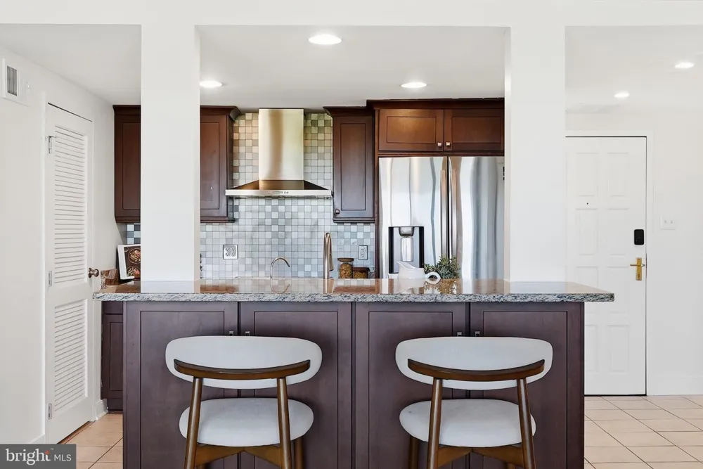 1530 KEY BOULEVARD #520 Arlington, VA 22209
